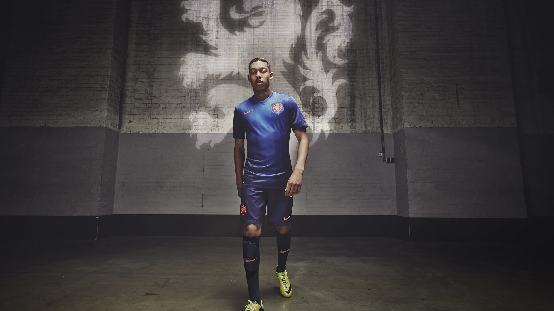 kaiyun中国官方网站-【战术应用实录】比赛中变换战术扭转乾坤的经典瞬间，战术变化